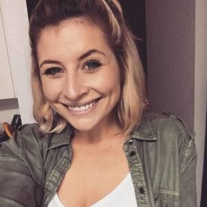Meet your Posher, Abbey